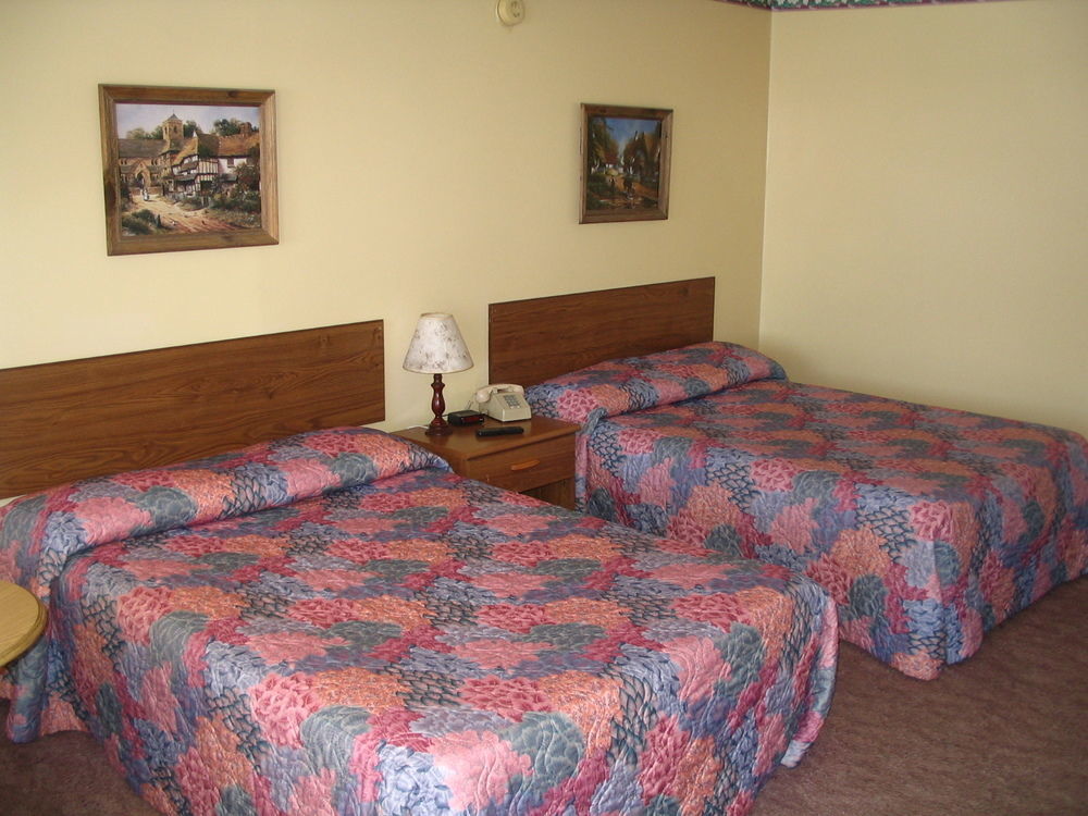 Warrensburg Inn & Suites - 6 Mi To Lake George Εξωτερικό φωτογραφία