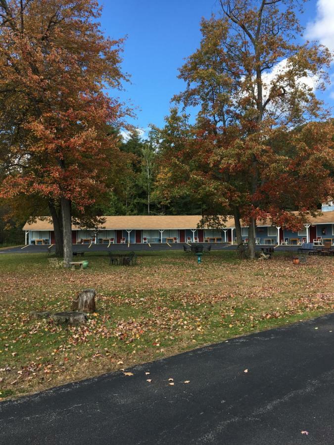 Warrensburg Inn & Suites - 6 Mi To Lake George Εξωτερικό φωτογραφία