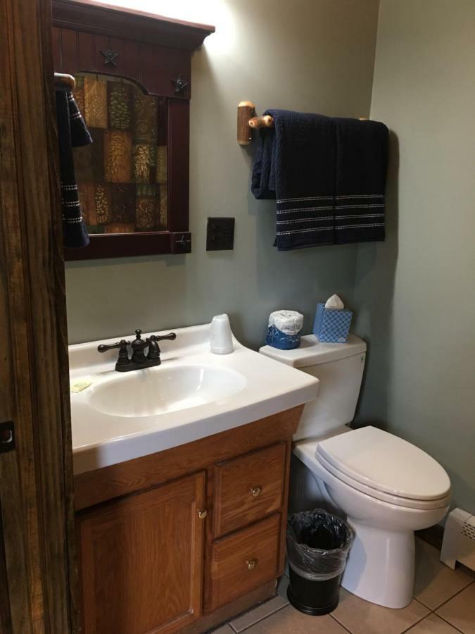 Warrensburg Inn & Suites - 6 Mi To Lake George Εξωτερικό φωτογραφία