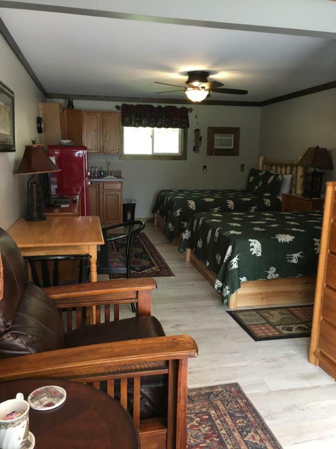 Warrensburg Inn & Suites - 6 Mi To Lake George Εξωτερικό φωτογραφία