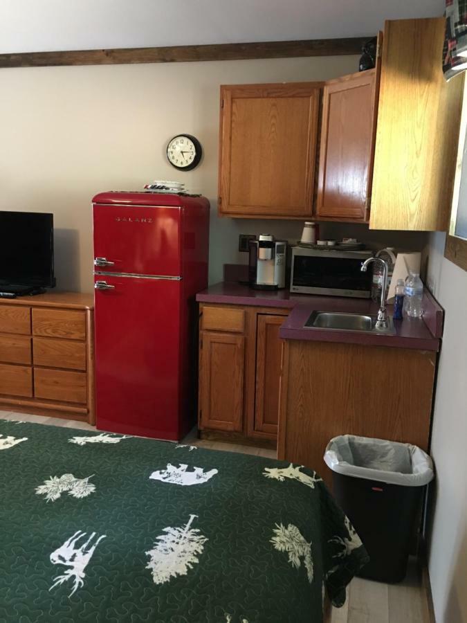 Warrensburg Inn & Suites - 6 Mi To Lake George Εξωτερικό φωτογραφία