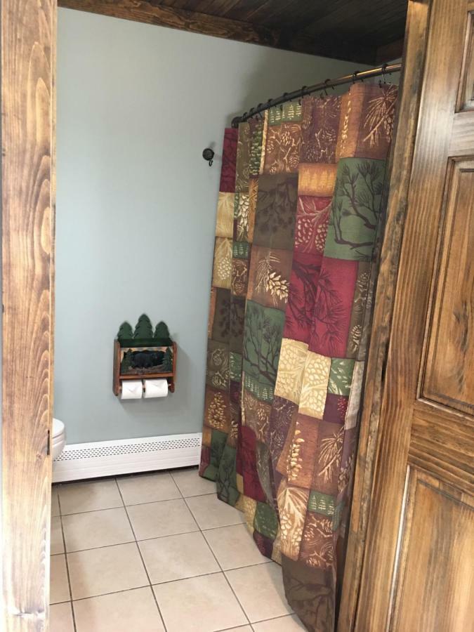 Warrensburg Inn & Suites - 6 Mi To Lake George Εξωτερικό φωτογραφία