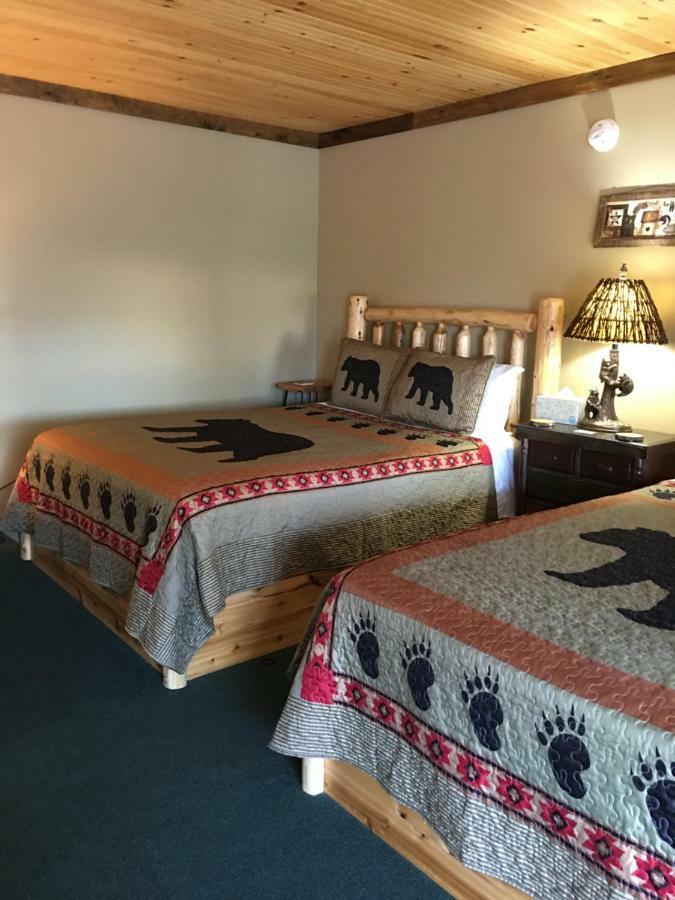 Warrensburg Inn & Suites - 6 Mi To Lake George Εξωτερικό φωτογραφία